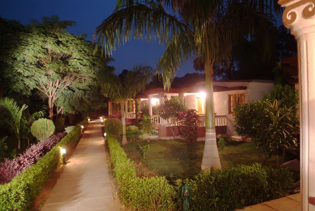 Tiger'S Den Resort Bandhavgarh National Park מראה חיצוני תמונה